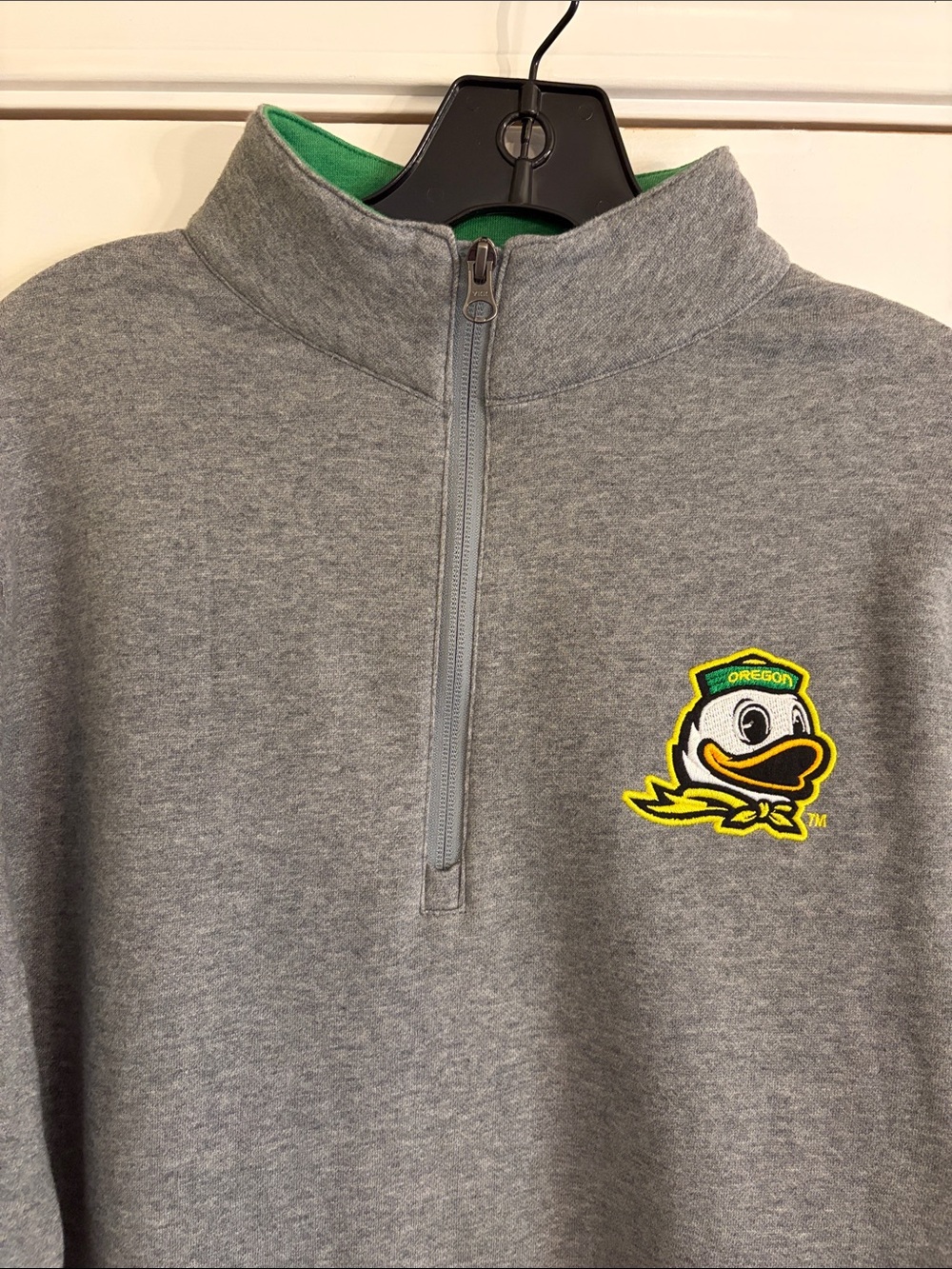 Grey Men’s Fanatics Quarter-Zip Pullover with Oregon Ducks Logo New Size Small